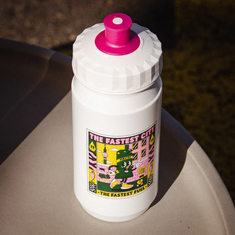 TRINKFLASCHE MNSTRY x YEYE WELLER